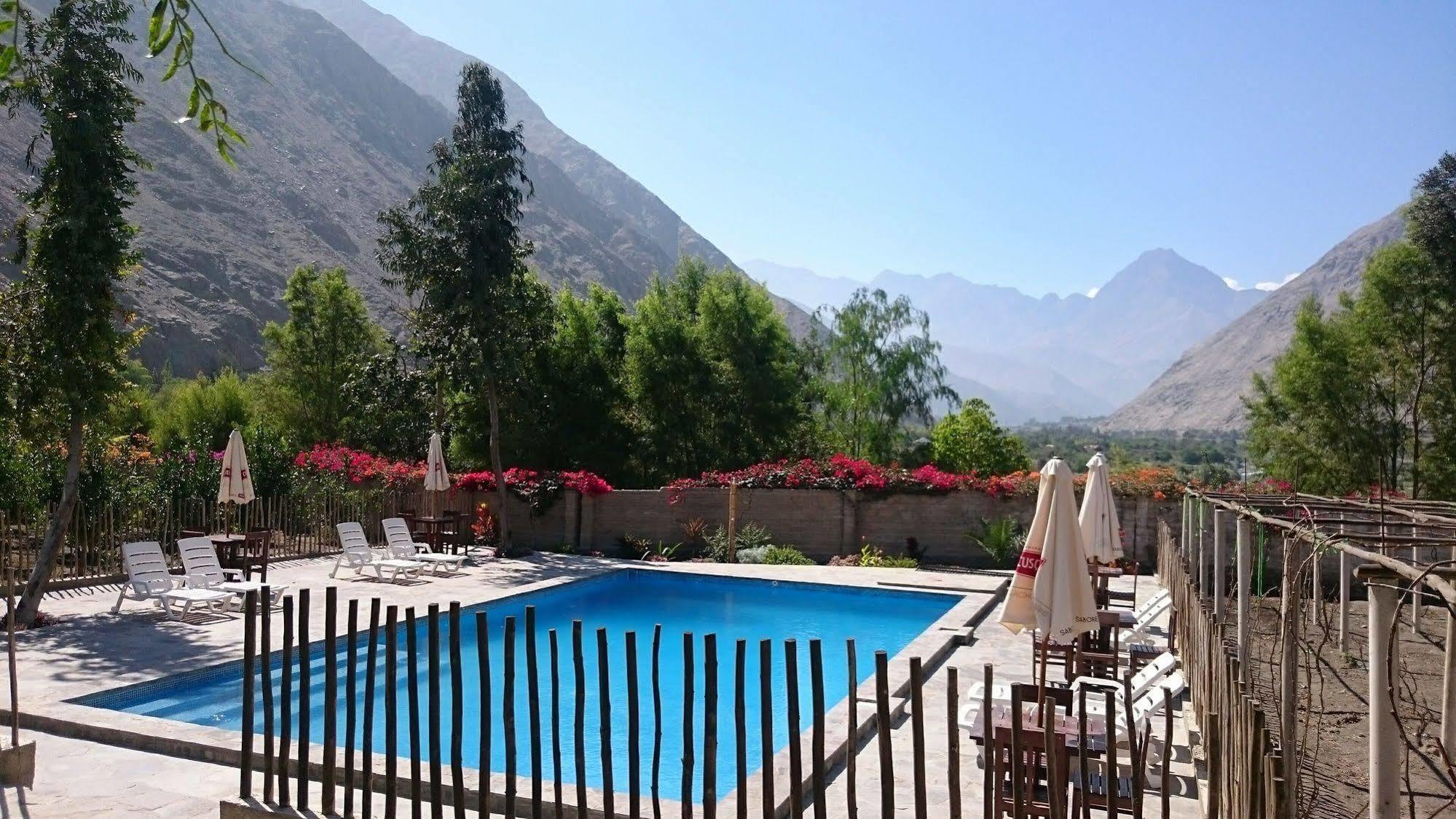 La Confianza Hotel Lunahuana Ngoại thất bức ảnh